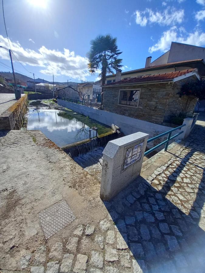 Casa Da Ribeira Em Rabal Villa Ngoại thất bức ảnh